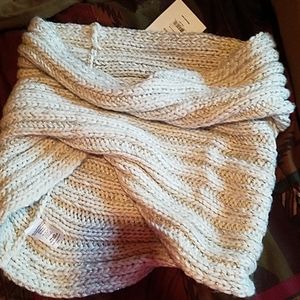 Knit Cowl Scarf